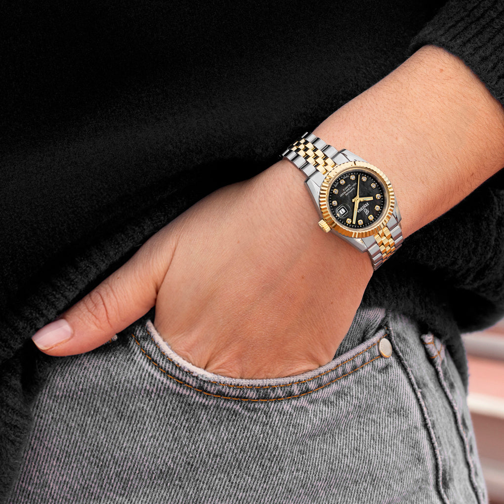 Montre suisse Festina pour femme bicolore